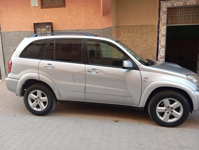 Toyota rav4 modil 2006 diwana 2014