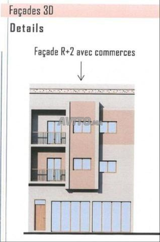 Terrain commercial près de l'hôpital Cheikh Zayed 127 mètres, deux façades