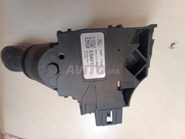 03 قطع غيار أصلية فورد فييستا