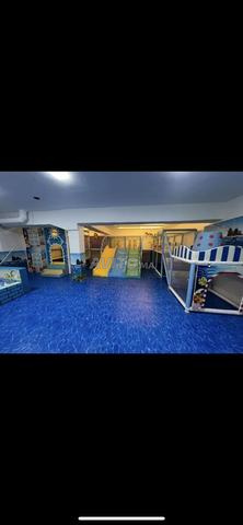 بيع معدات حديقة الألعاب متوفرة وجدة