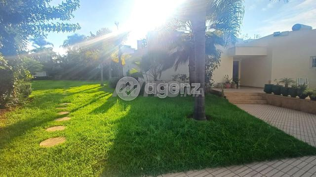 RBA-SO-1089 - Villa à vendre à Souissi - 2