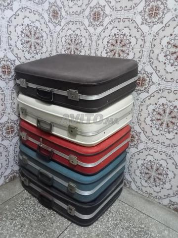 5 Valises antiques