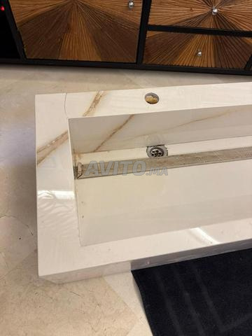 مغسلة/حوض حمام / رخام أو راتنج