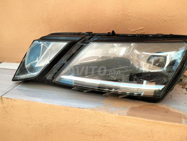 مصباح أمامي يسار كامل - Skoda Octavia RS - 2