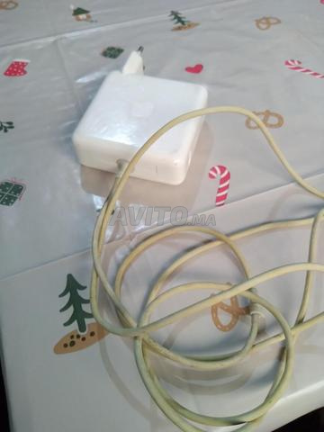 شاحن ماك بوك برو