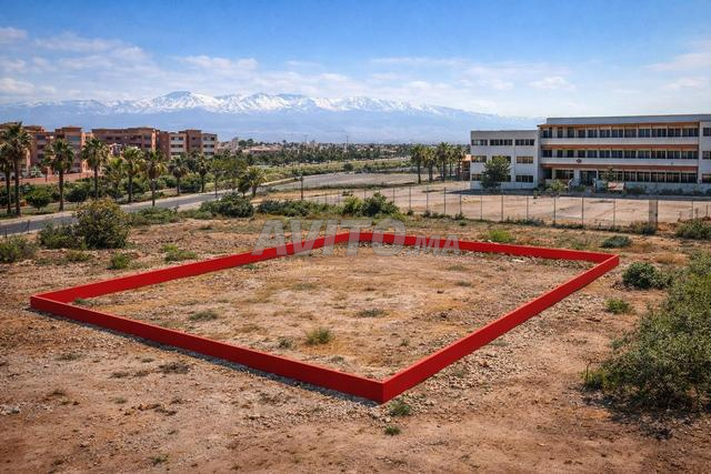 À vendre – lot autorisé pour hammam – 985 m²