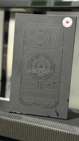 جراب لهاتف iPhone 17 Pro Max (DBRAND TANK)