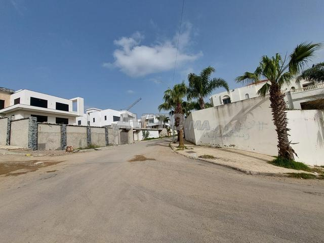 فرصة رائعة جدا أرض مسجلة في جبل كبير