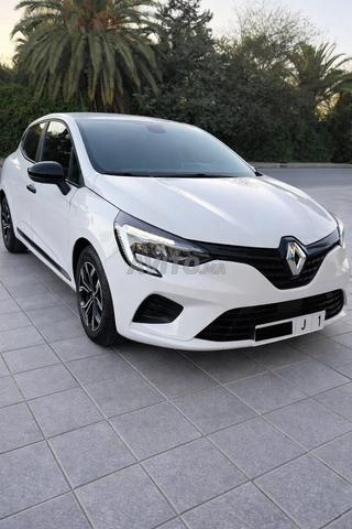 Renault Clio Essence Automatique 2023 à Marrakech - 2