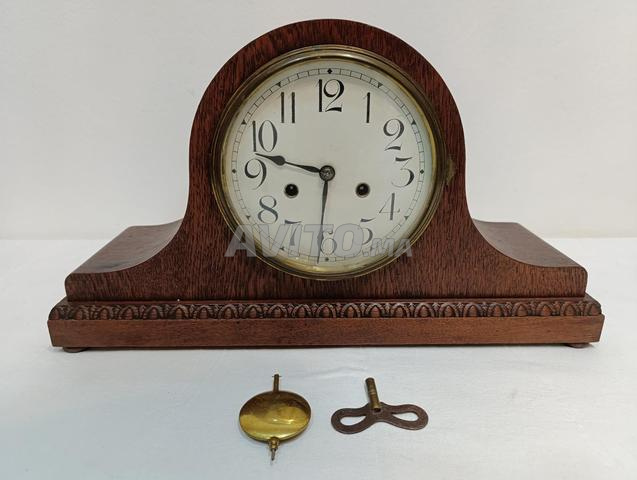 Horloge de bureau mécanique, chef-d'œuvre pur, fonctionne bien