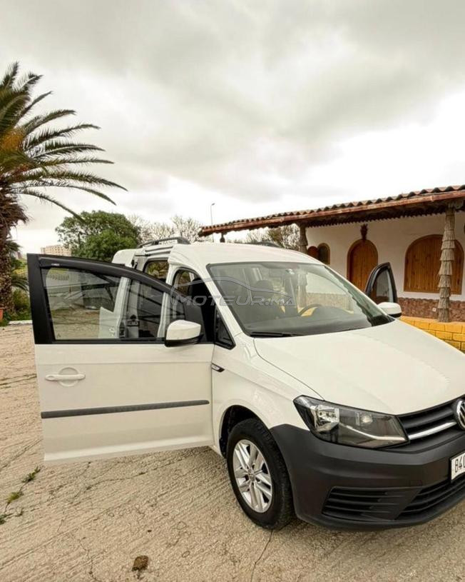 Volkswagen Caddy Diesel Manuelle 2020 à Tanger 