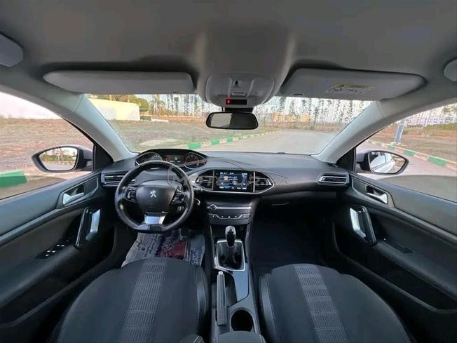 Peugeot308