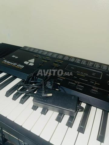 Piano 61 touches Roland E-28 à Agadir