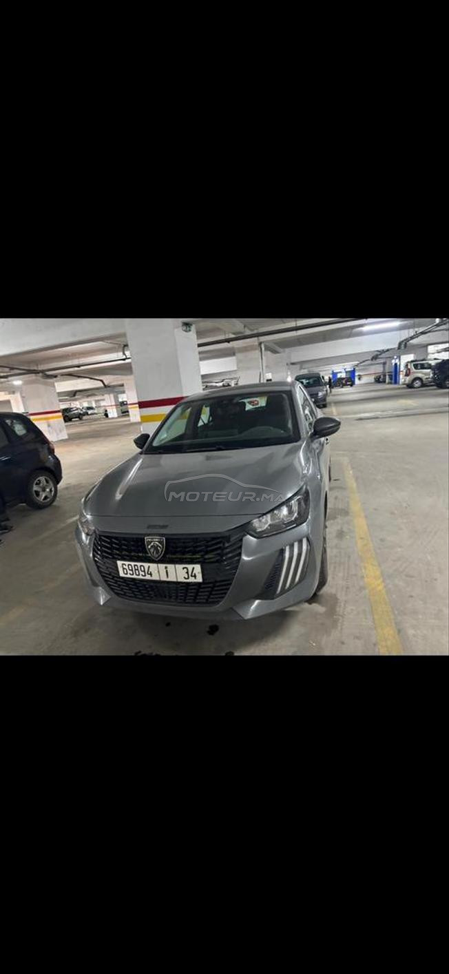 voiture encore neuf 