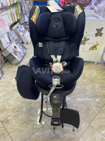 مقعد سيارة ISOFIX دوار