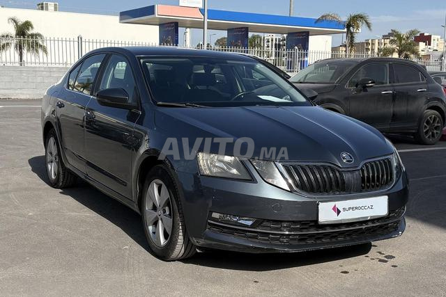 Skoda Octavia Diesel Automatique 2018 à Temara - 2