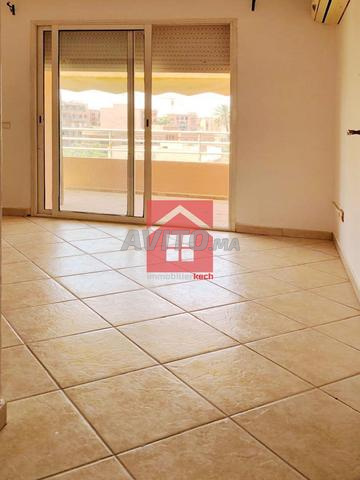 Appartement rénové avec terrasse😍 à louer mensuellement