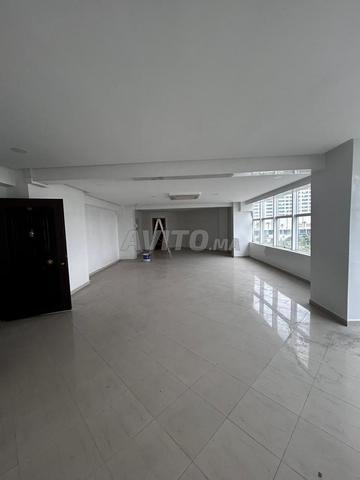 مرتفعات منشآت إدارية للعقAR.