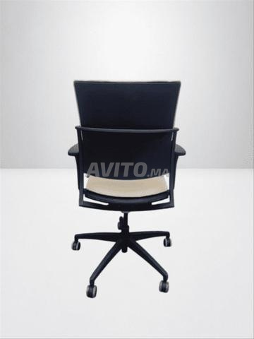 Chaise ergonomique Magencia cuir beige