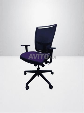 Chaise à roulette Magencia bi-color violet mesh
