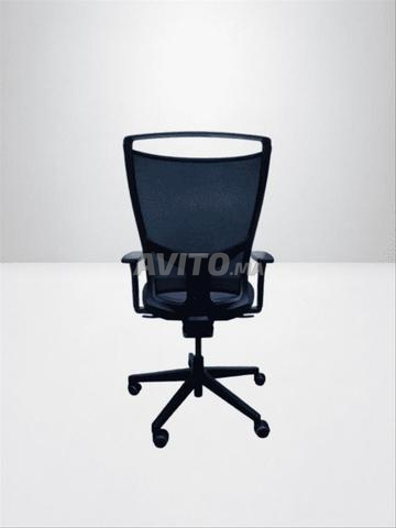 Chaise à roulette Magencia bi-color violet mesh