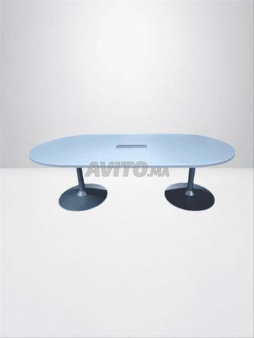 Table réunion piètement tulipe Steelcase 240x120cm