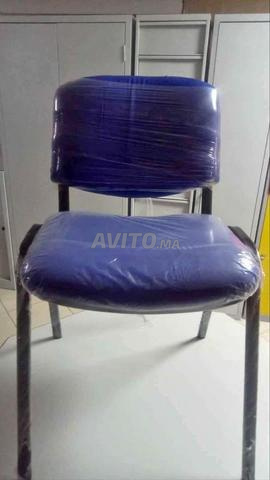 Mobilier scolaire collectif/table/chaise/bureau