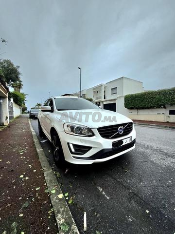 بيع فولفو XC60 D3 R-Design