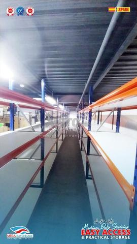 تخزين معدني شبه ثقيل