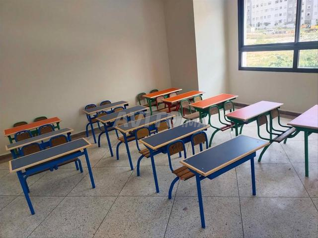 Table scolaire double/chaise/vestiaire