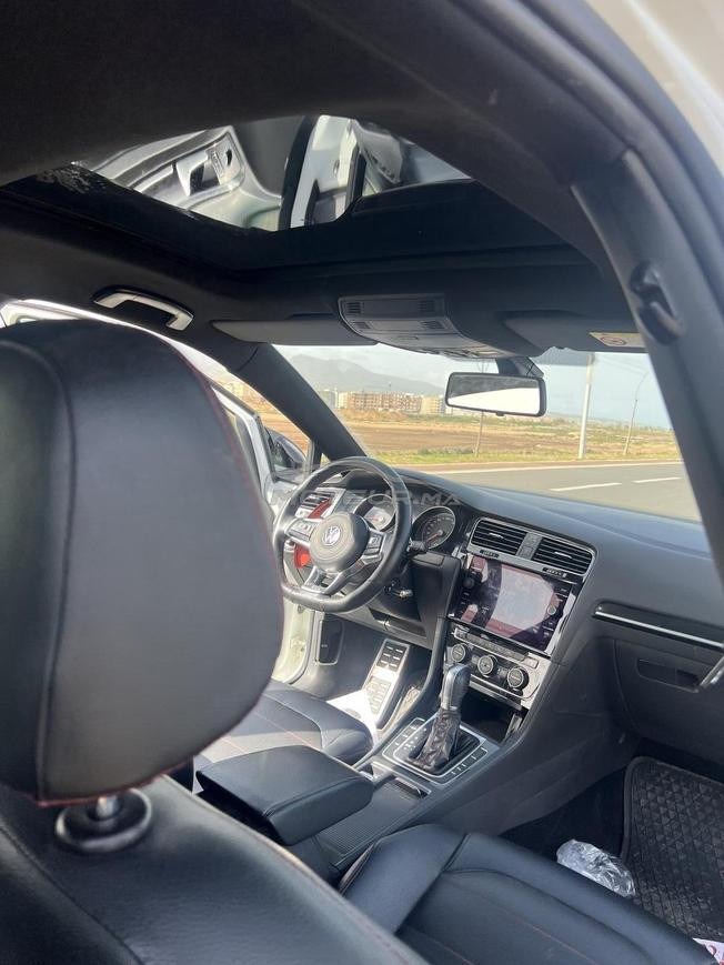 Volkswagen Golf 8 Diesel Automatique 2021 à Nador