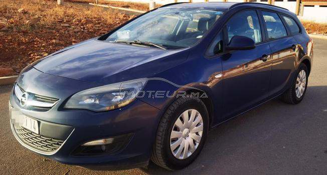Opel Astra Diesel Manuelle 2015 à Meknès
