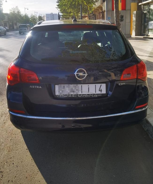 Opel Astra Diesel Manuelle 2015 à Meknès