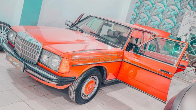 Mercedes-Benz 240 Diesel Manuelle 1980 à Salé