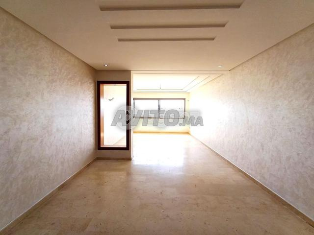 CMN-MA-1718 - Appartement à vendre à Bd Abdelmoumen - 2