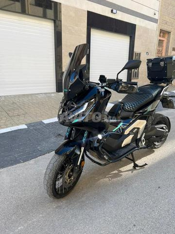 Honda X Adv750