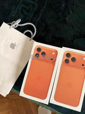 ايفون 17 برو ماكس 256 جيجابايت برتقالي esim جديد