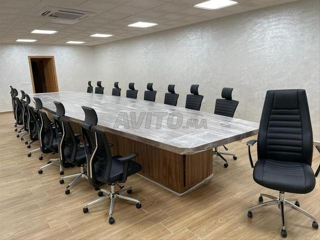 Table de réunion grande capacité طاولة اجتماعات