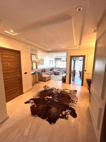 بيع شقة بمساحة 93 متر مربع في الدار البيضاء - 2