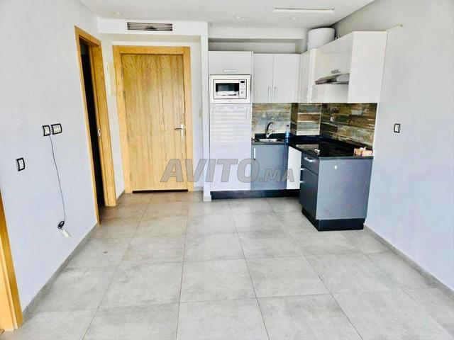 Studio à louer sans vis à vis (av réfrigérateur)