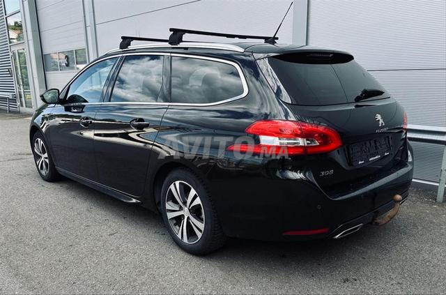 Peugeot 308 Essence Automatique 2015 à Fès