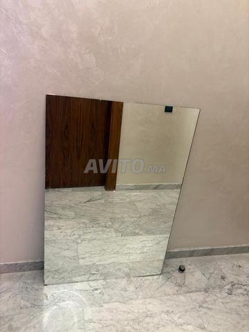 مرآة مستطيلة