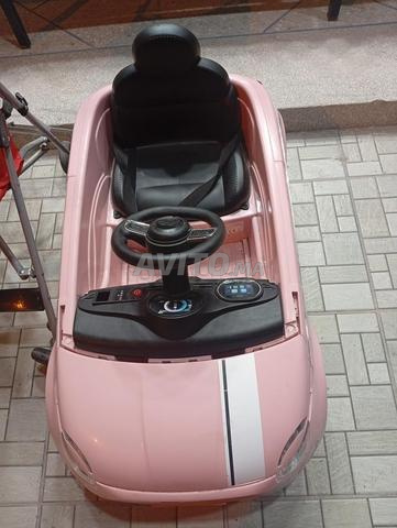 سيارة أطفال جديدة قادمة من المملكة المتحدة