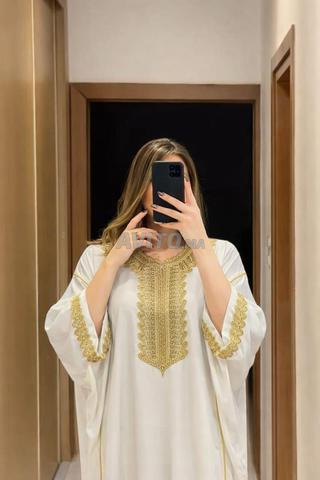 للي تبحث عن شيء، مرحبا