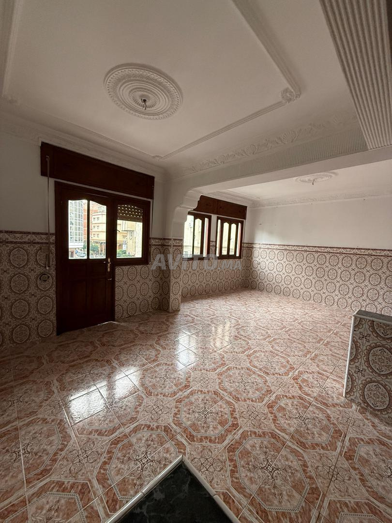 Appartement spacieux à louer 150m à Berre près de la Banque Populaire - image 2