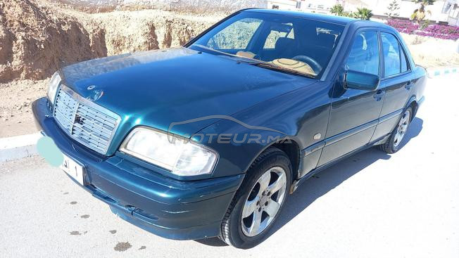 Mercedes-Benz 220 Diesel Manuelle 1998 à Driouch