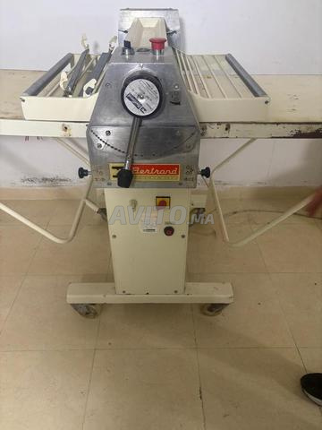 Tapis roulant pour croissant etc