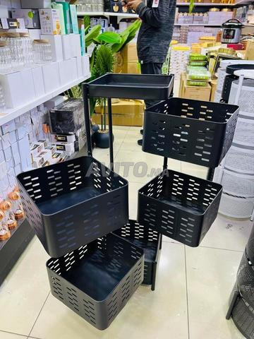 رفوف عملية وأنيقة لتنظيم الخضر والفواكه