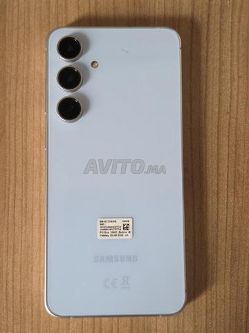 S24 Fe 5G duos 8Go/128Go/50Mpx جديد جدا