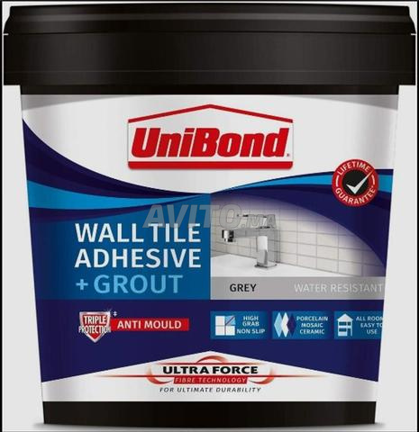 Peinture pour maisons, adaptée aux gouttes, au froid et à la moisissure